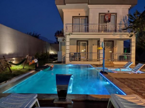 Özel Havuzlu Villa